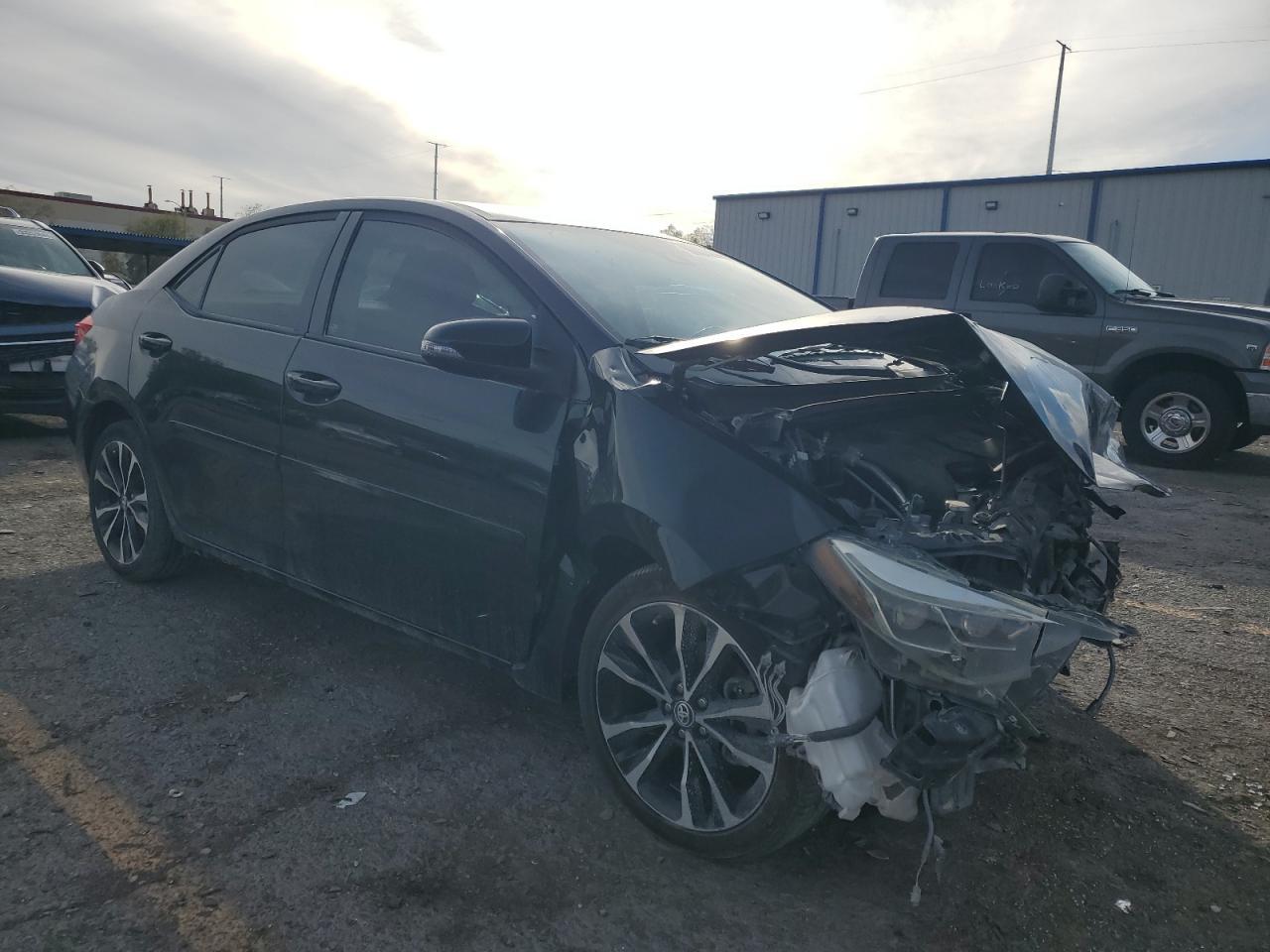 2018 Toyota Corolla Se - Image 4