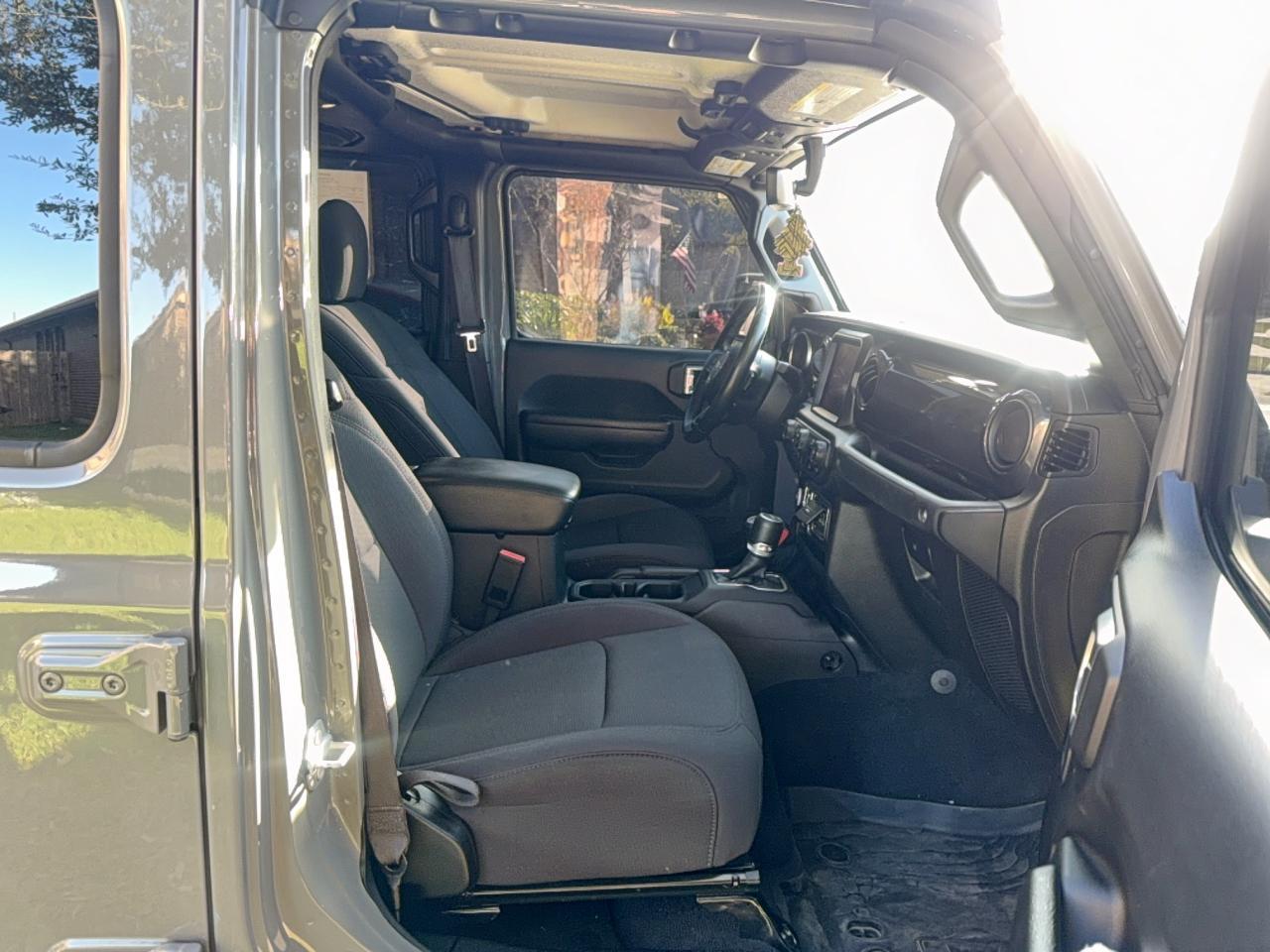 2022 Jeep Gladiator Sport - Фото 5