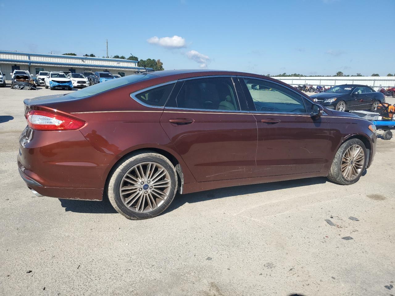 2015 Ford Fusion Se - Фото 3