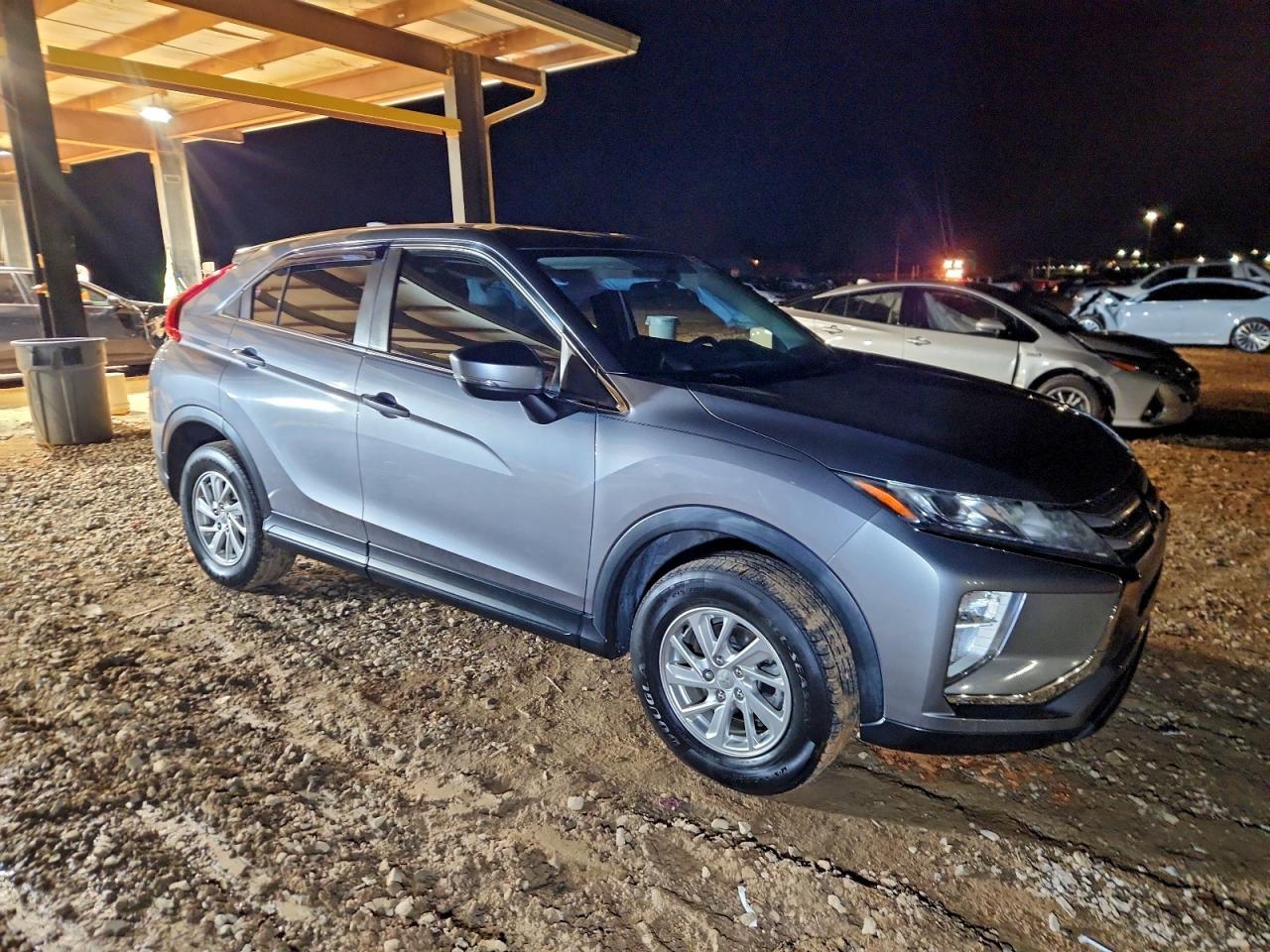 2019 Mitsubishi Eclipse Cross Es - Image 4