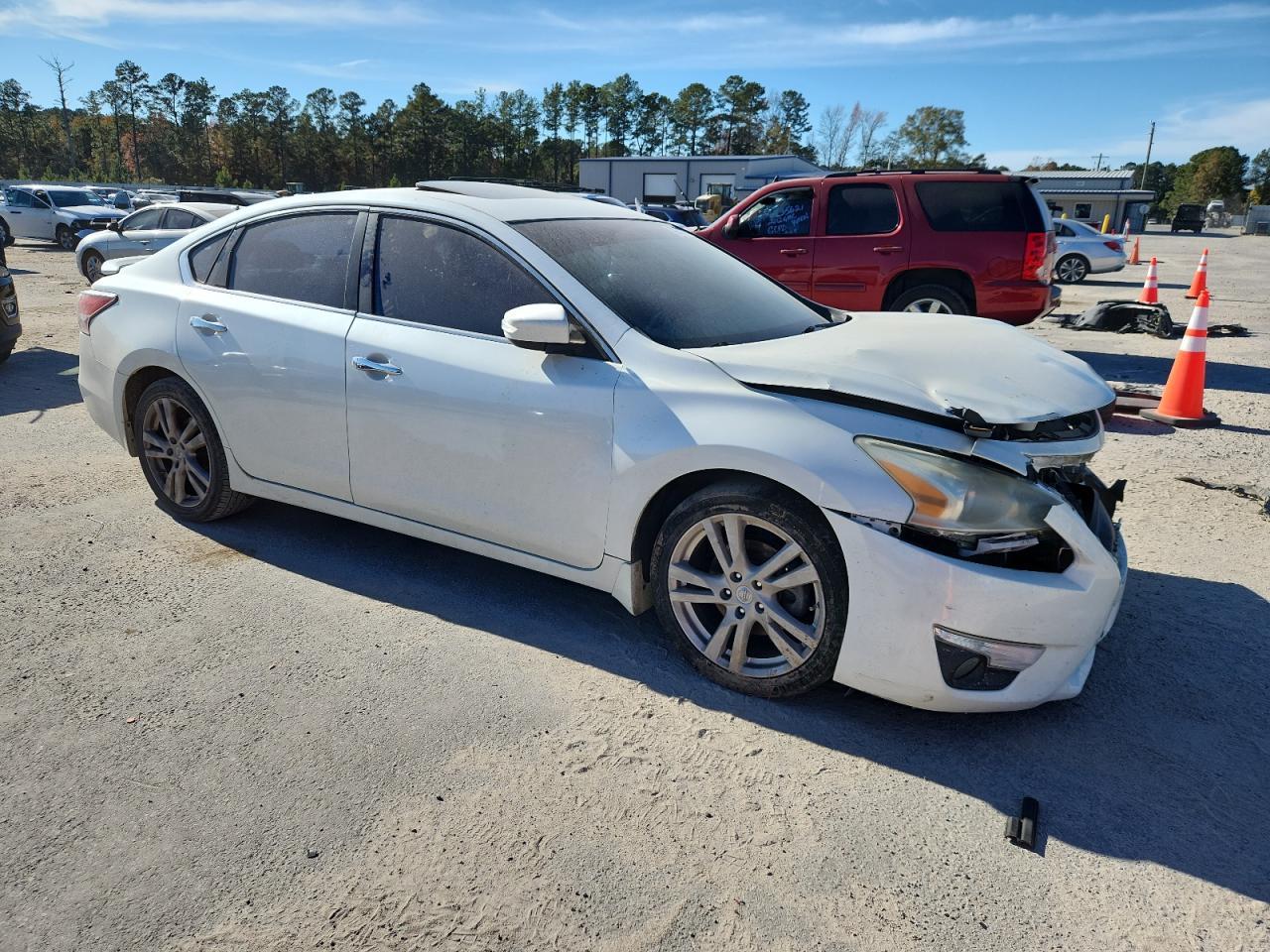 2014 Nissan Altima 3.5S - Image 4