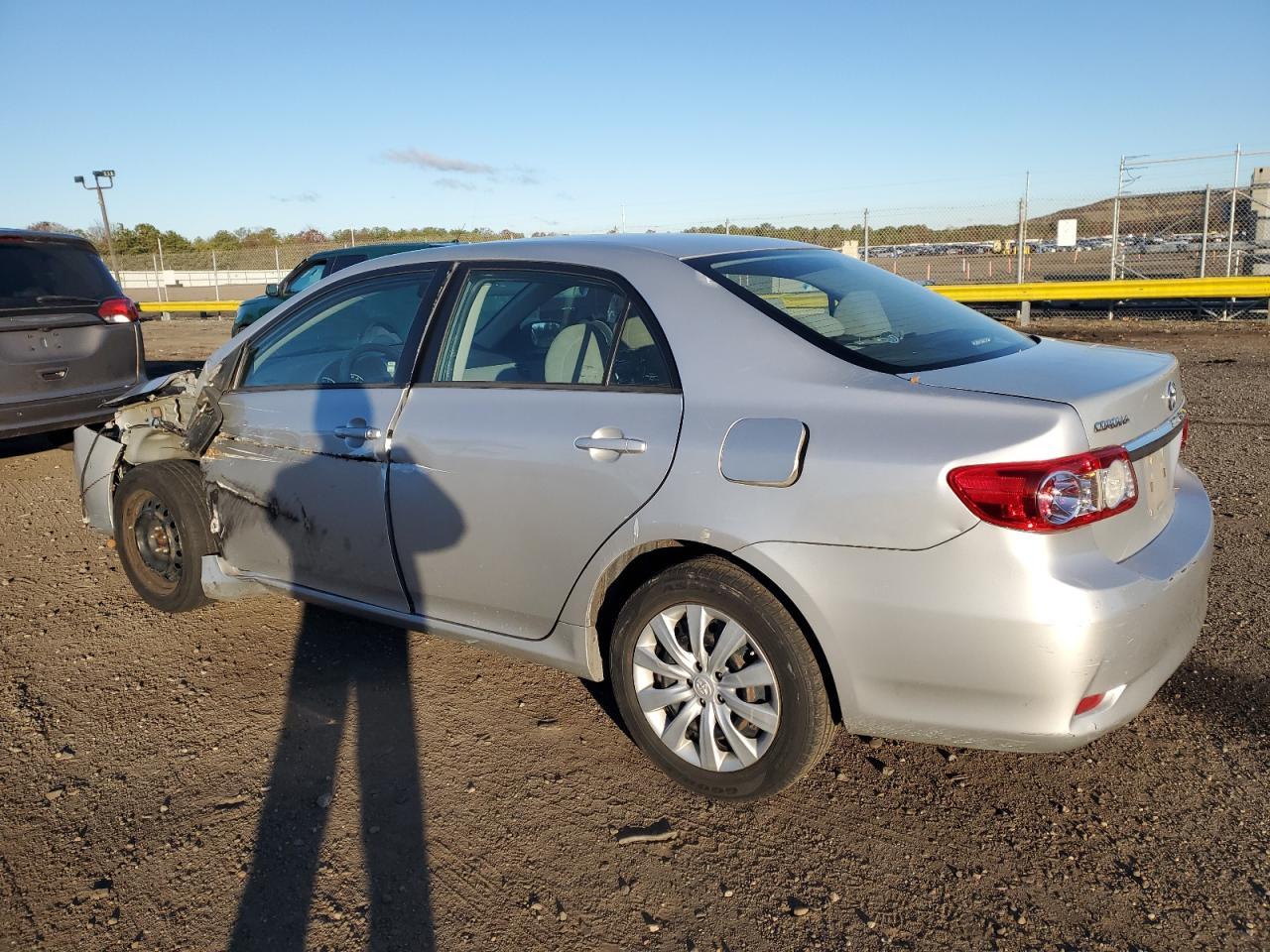 2012 Toyota Corolla Base - Фото 2