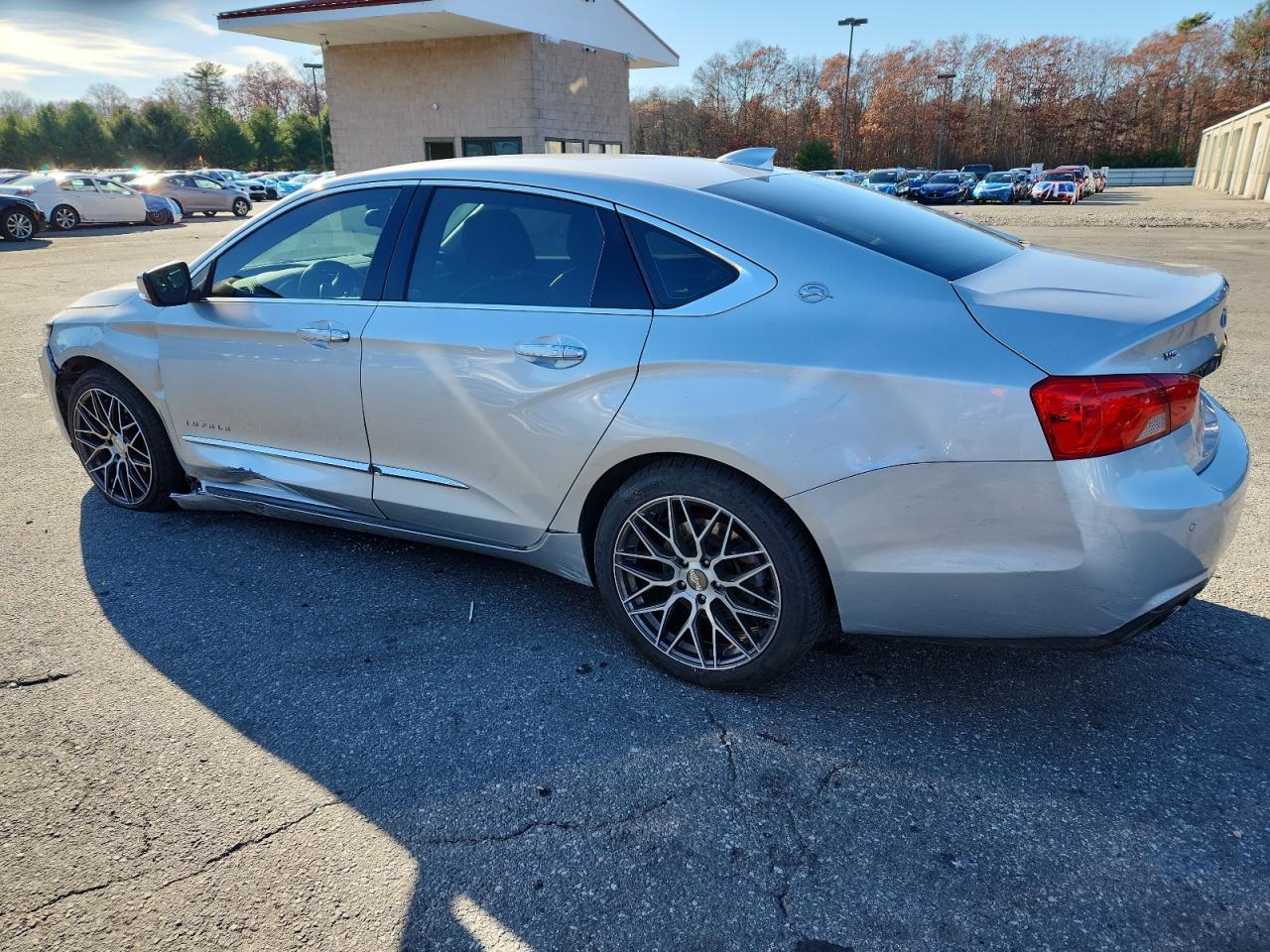 2019 Chevrolet Impala Premier - Фото 2