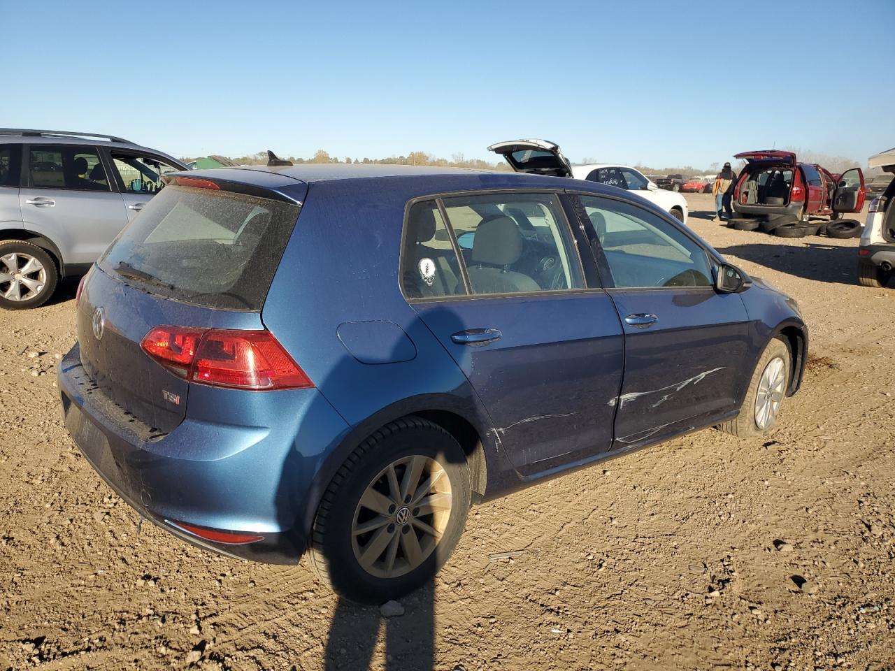 2016 Volkswagen Golf S/Se - Image 3