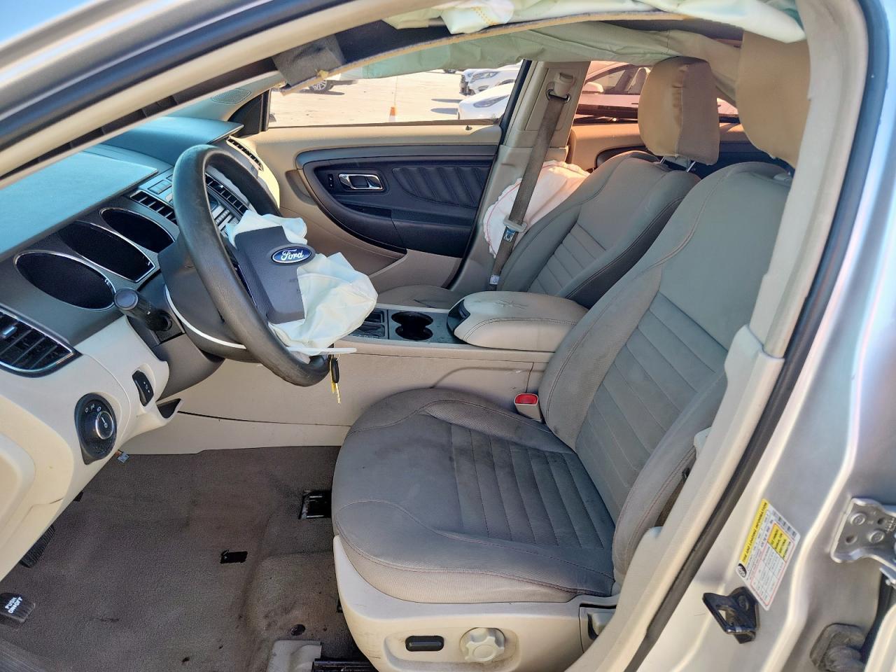 2010 Ford Taurus Se - Image 7