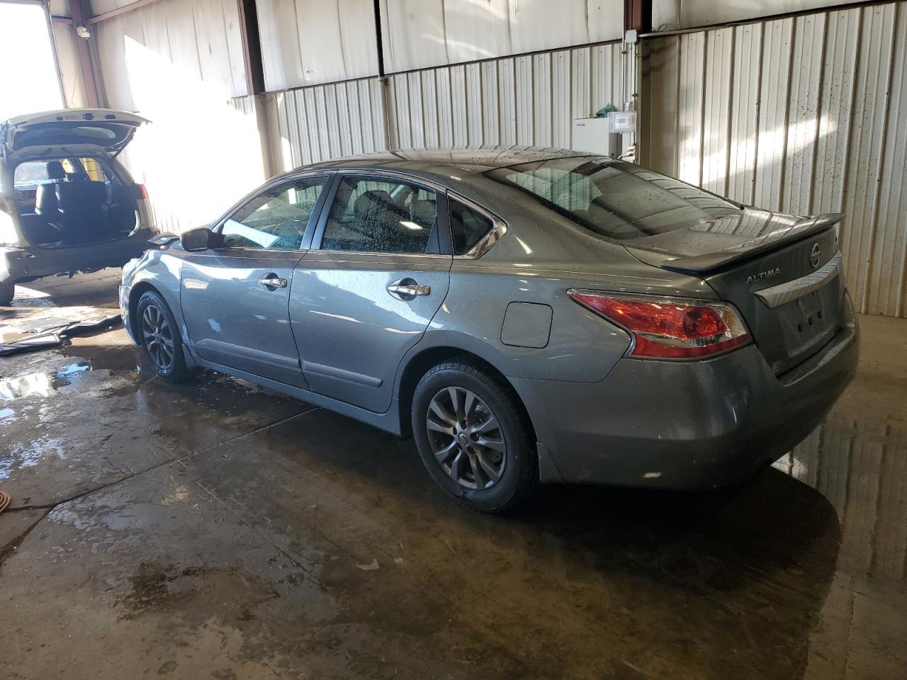 2015 Nissan Altima 2.5 - Image 2