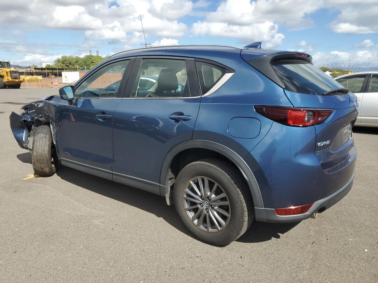 2018 Mazda Cx-5 Sport - Image 2
