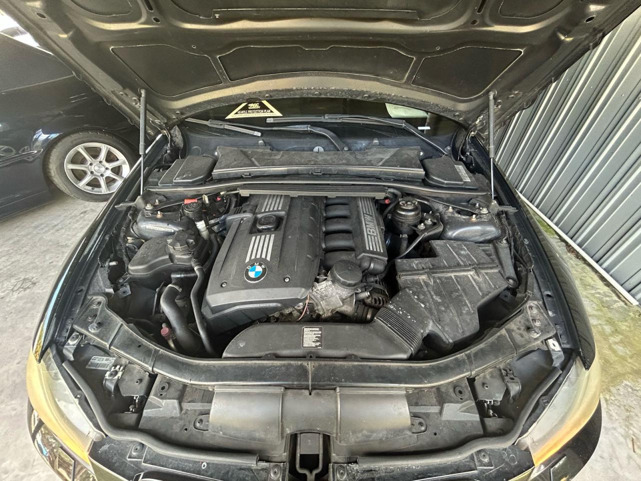 2011 BMW 328 Xi Sulev - Image 7