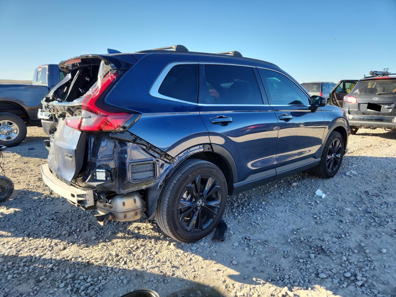 2024 Honda Cr-V Sport Touring - Image 3