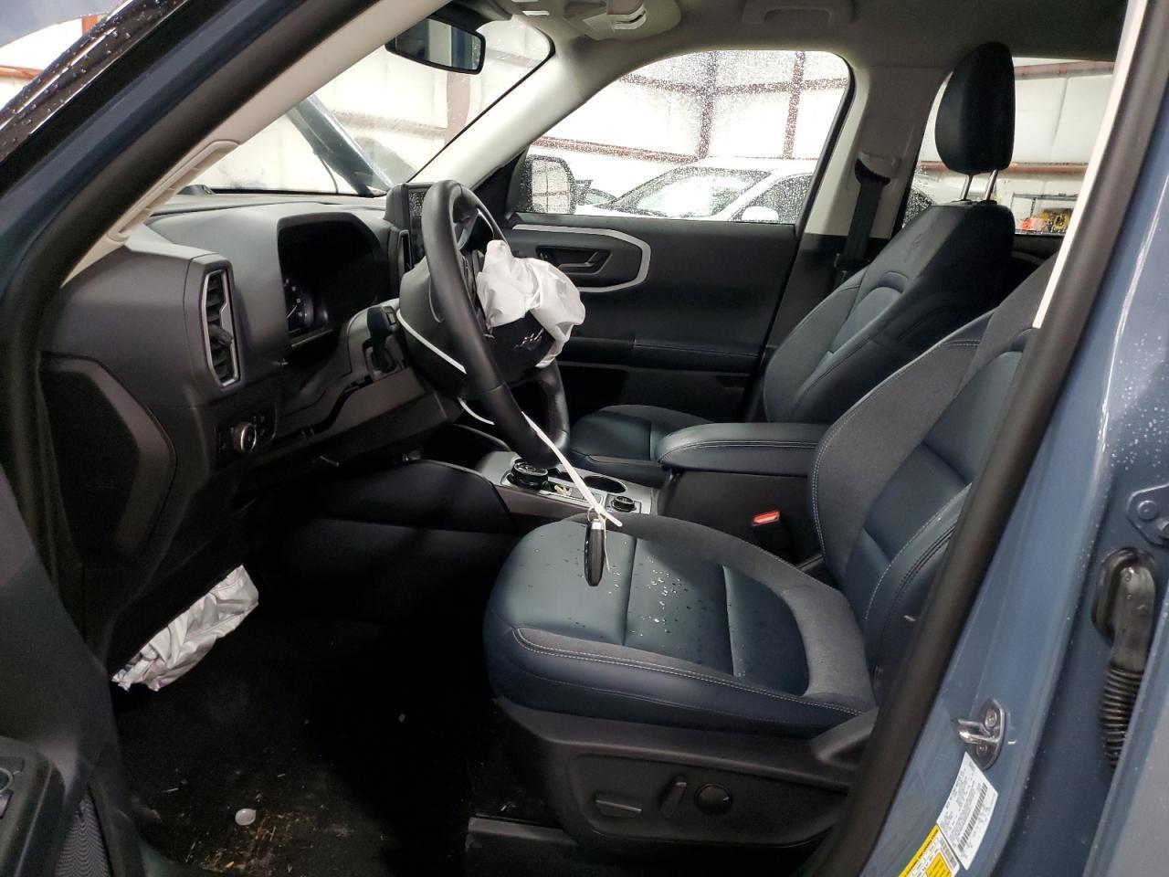 2024 Ford Bronco Sport Outer Banks - Image 7