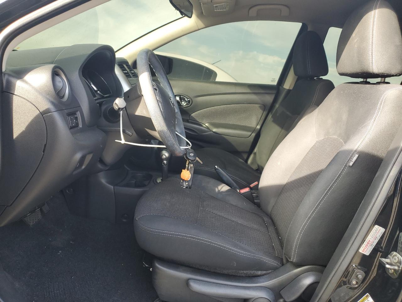 2015 Nissan Versa S - Фото 7