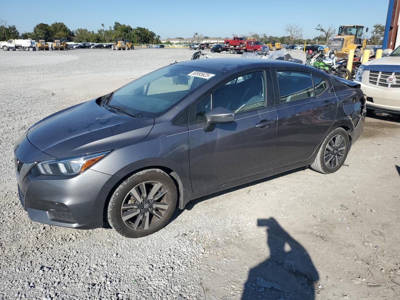 2021 Nissan Versa Sv