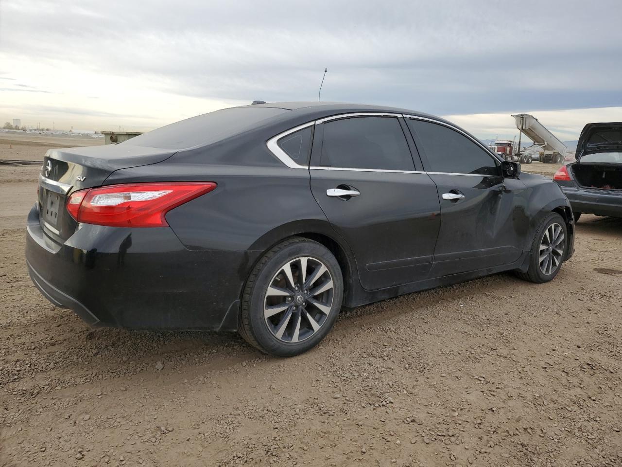 2016 Nissan Altima 2.5 Sv - Image 3