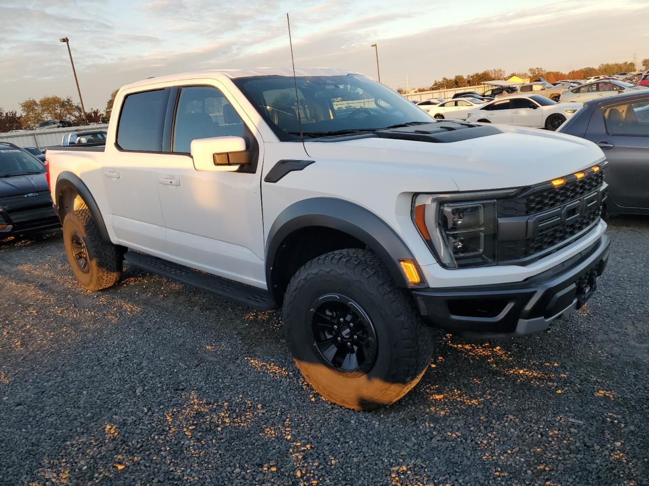 2022 Ford F150 Raptor - Фото 4