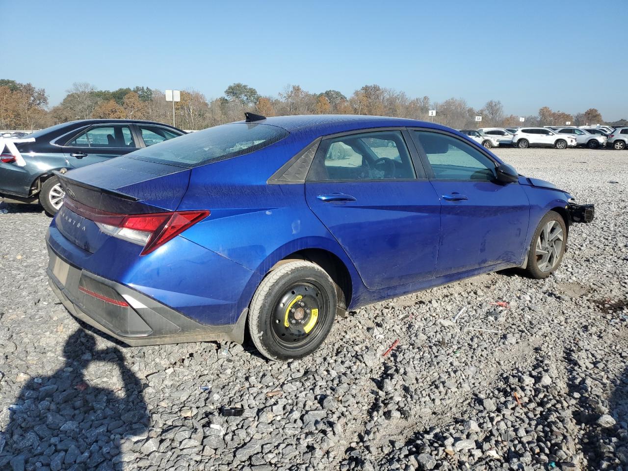 2025 Hyundai Elantra Sel Sport - Image 3