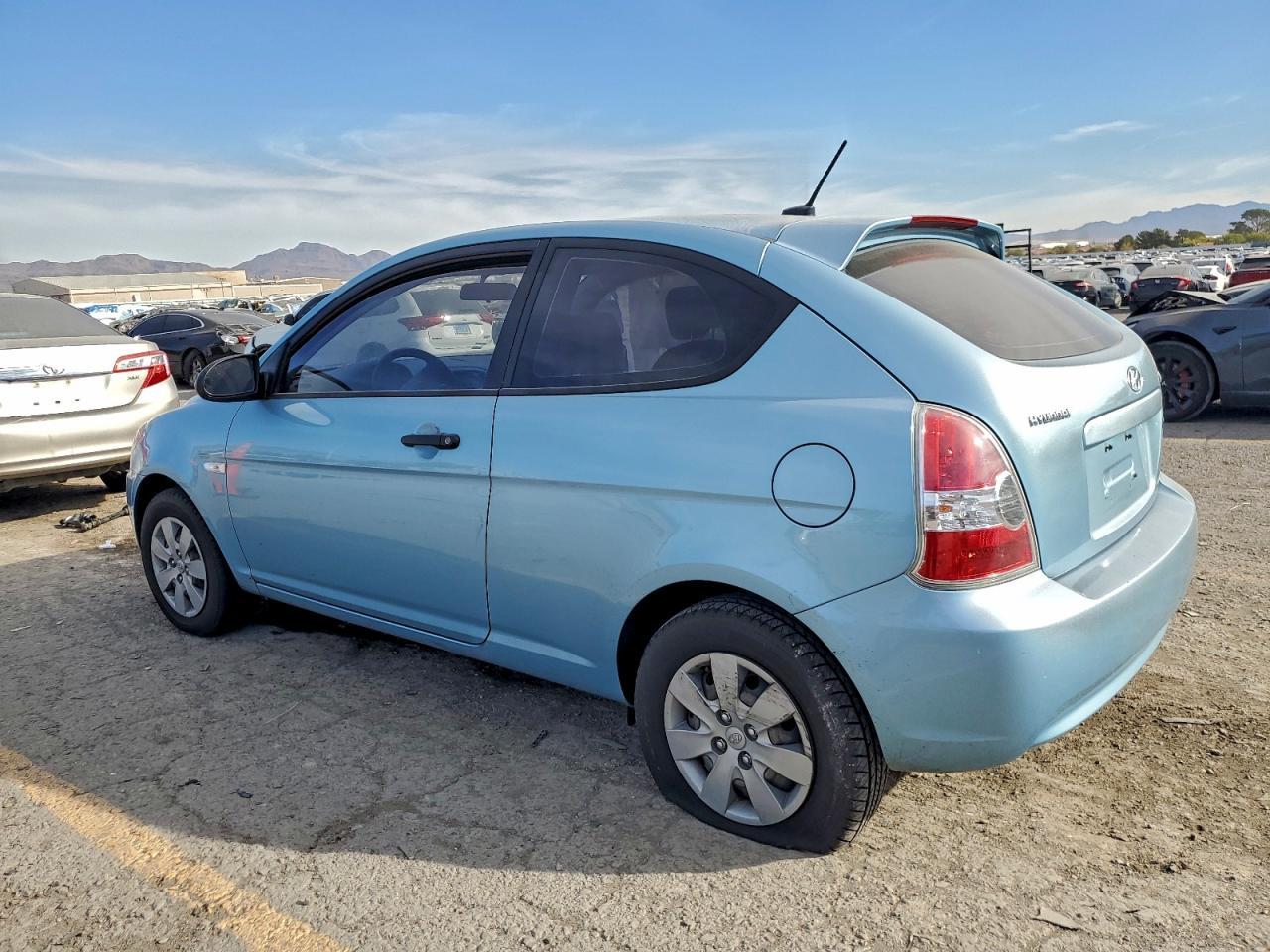 2008 Hyundai Accent Gs - Image 2