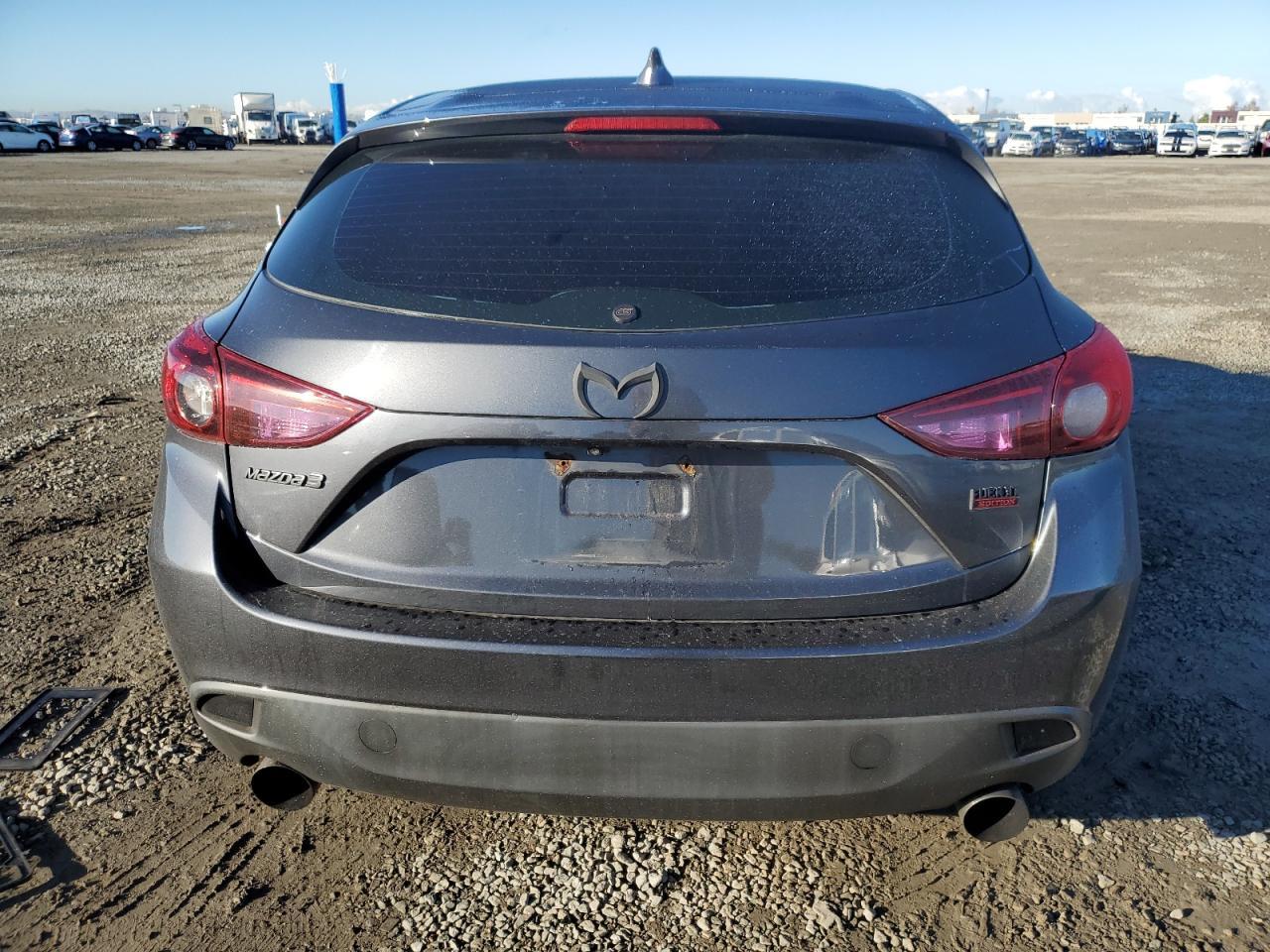 2015 Mazda 3 Touring - Image 6