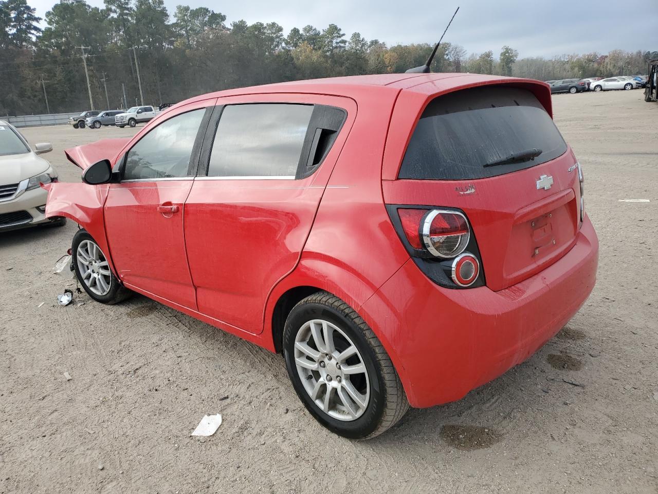 2014 Chevrolet Sonic Lt - Фото 2