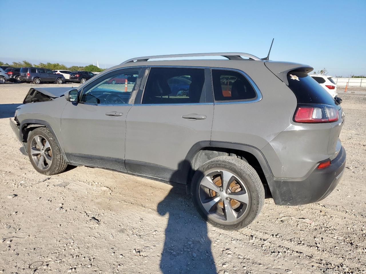 2020 Jeep Cherokee Limited - Image 2