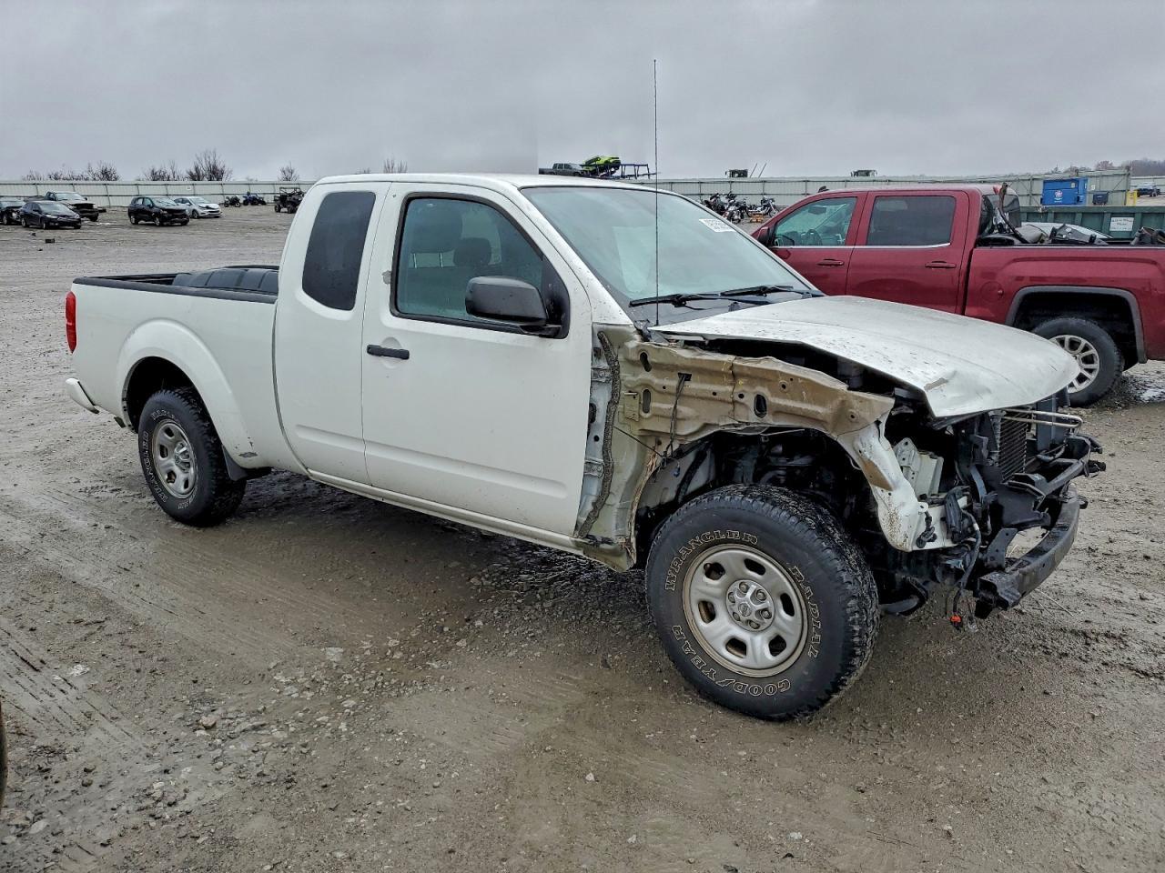 2017 Nissan Frontier S - Фото 4