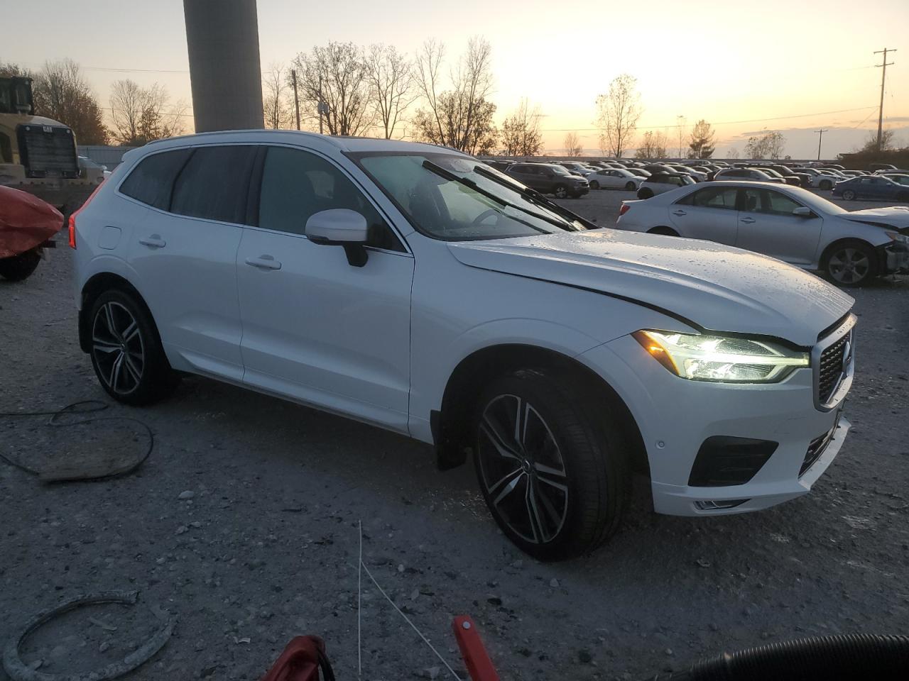 2019 Volvo Xc60 T6 R-Design - Image 4