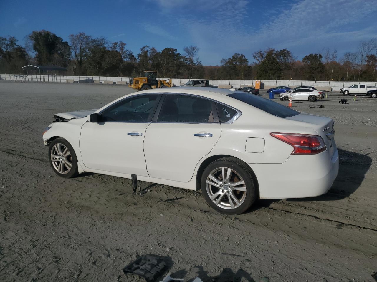 2015 Nissan Altima 2.5 - Фото 2