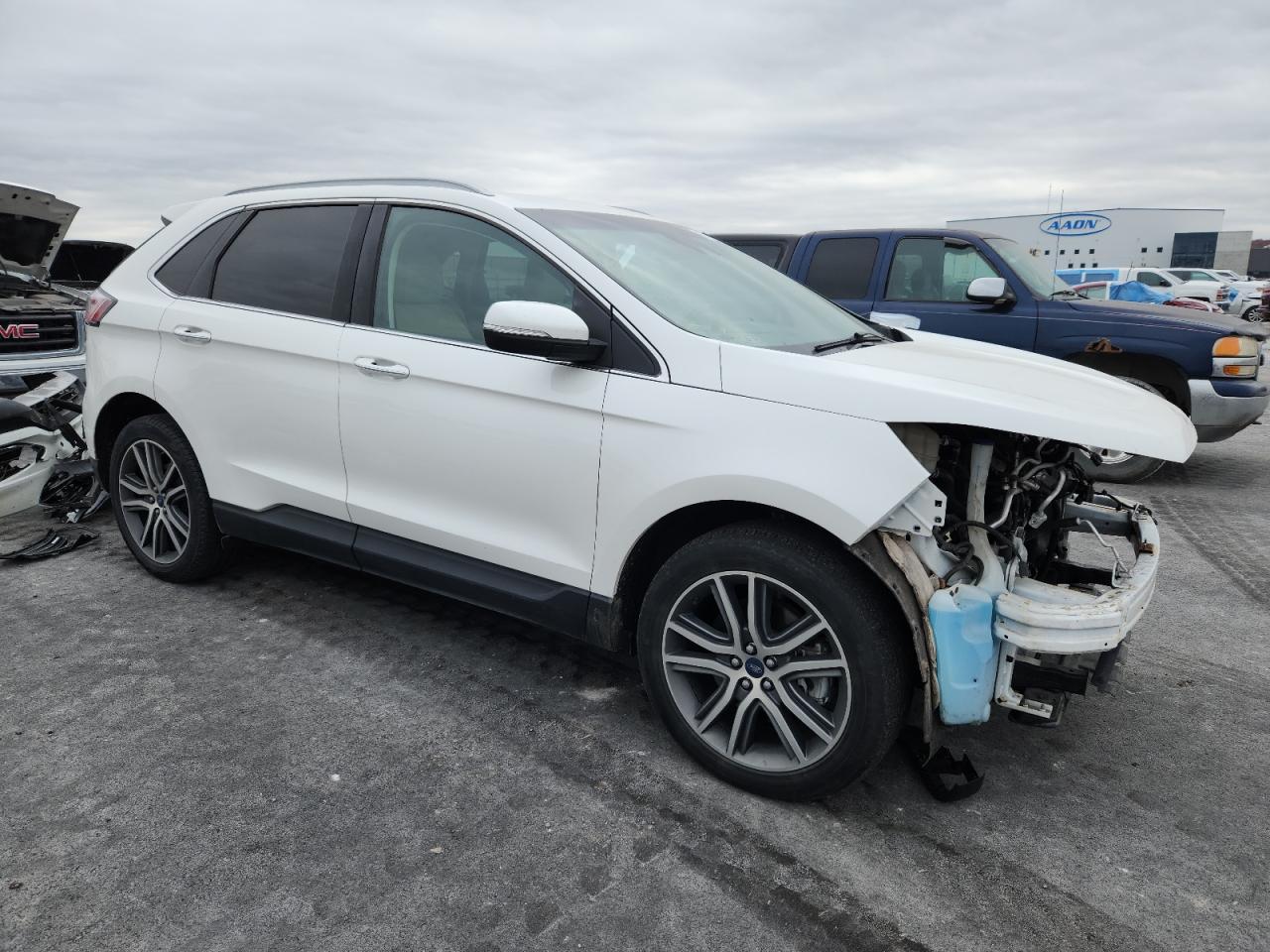 2020 Ford Edge Titanium - Image 4