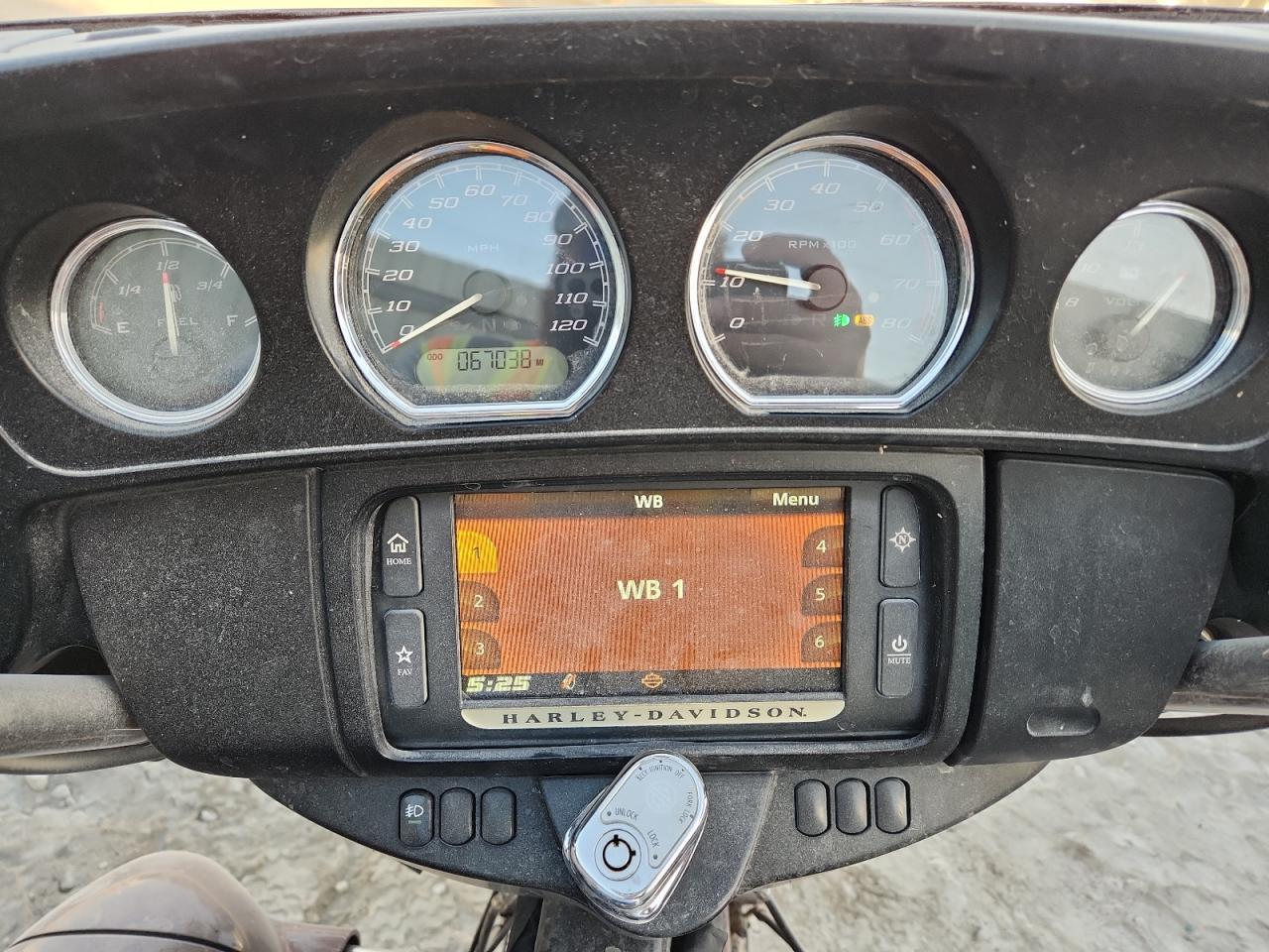 2015 Harley-Davidson Flhtcu Ultra Classic Electra Glide - Фото 7