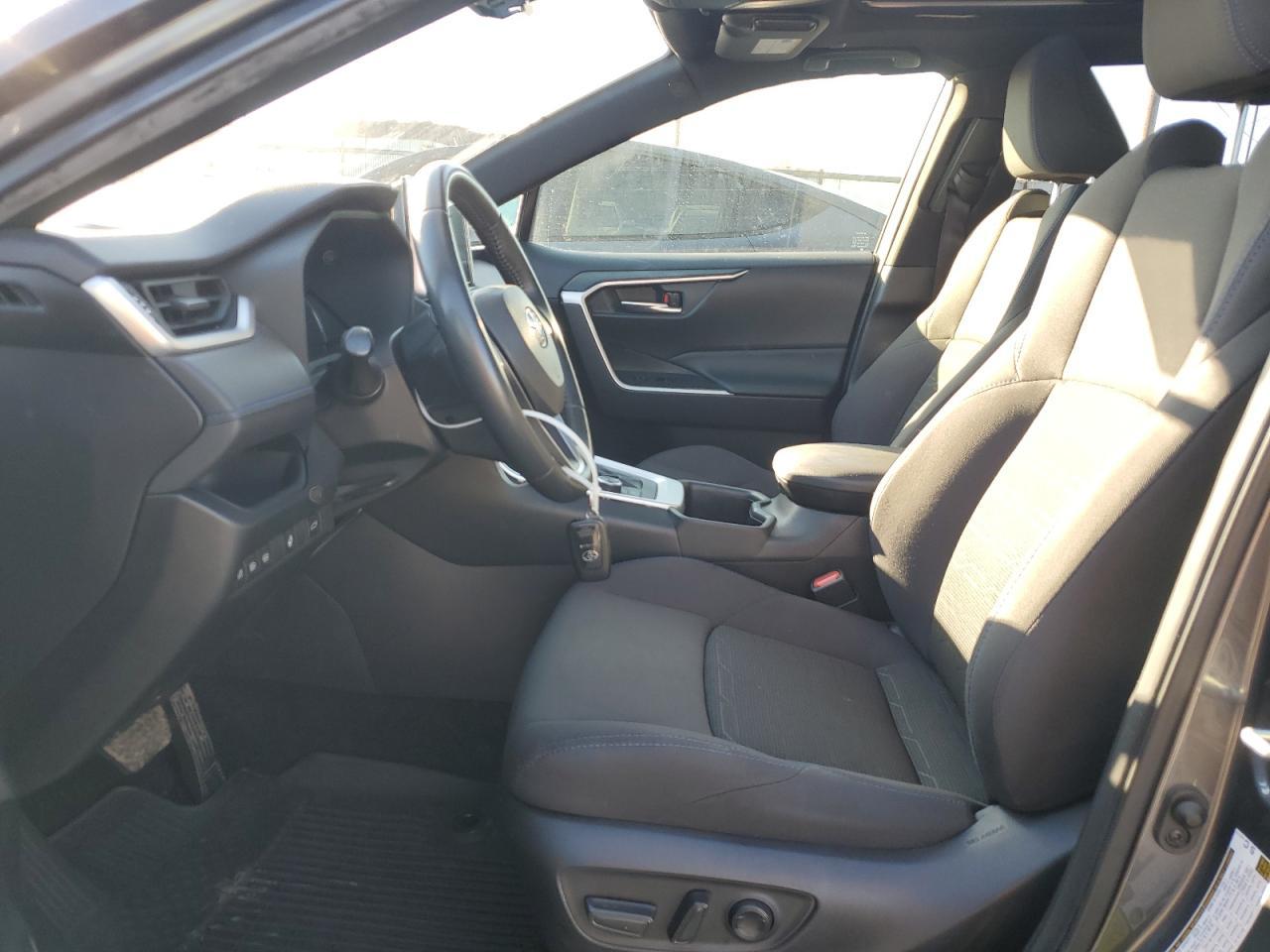 2023 Toyota Rav4 Se - Image 7