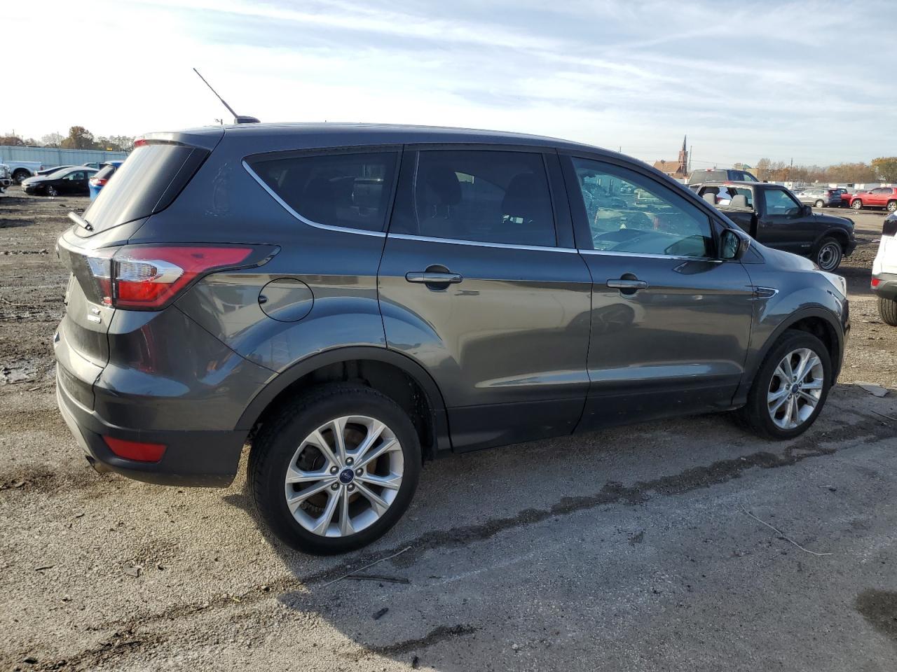 2017 Ford Escape Se - Image 3