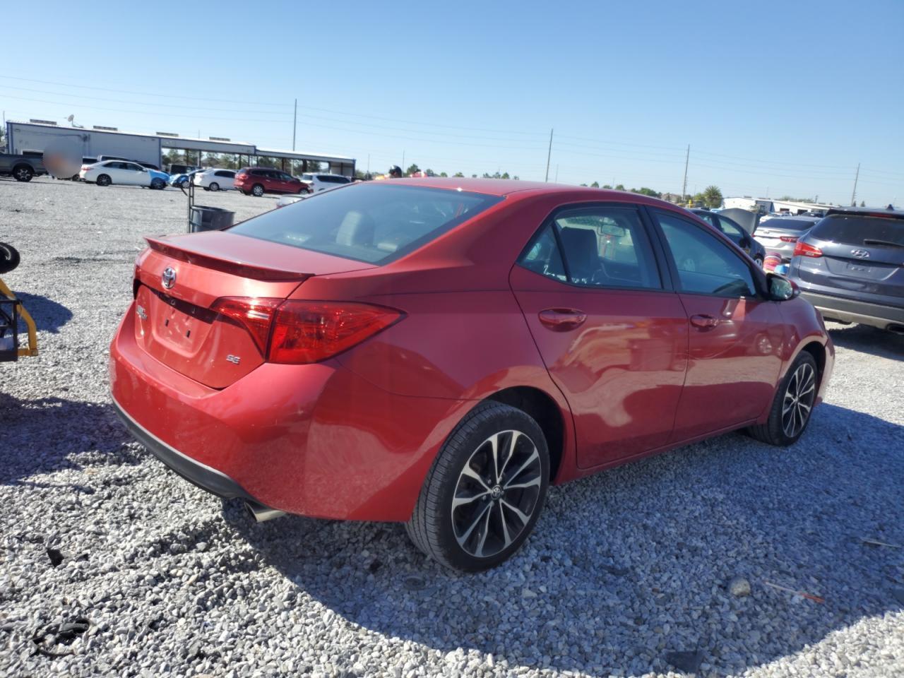2017 Toyota Corolla L - Фото 3