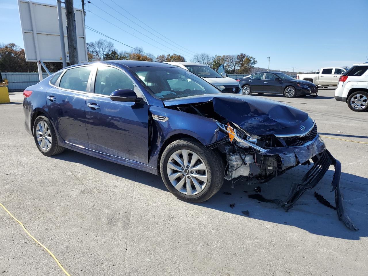 2017 Kia Optima Lx - Фото 4