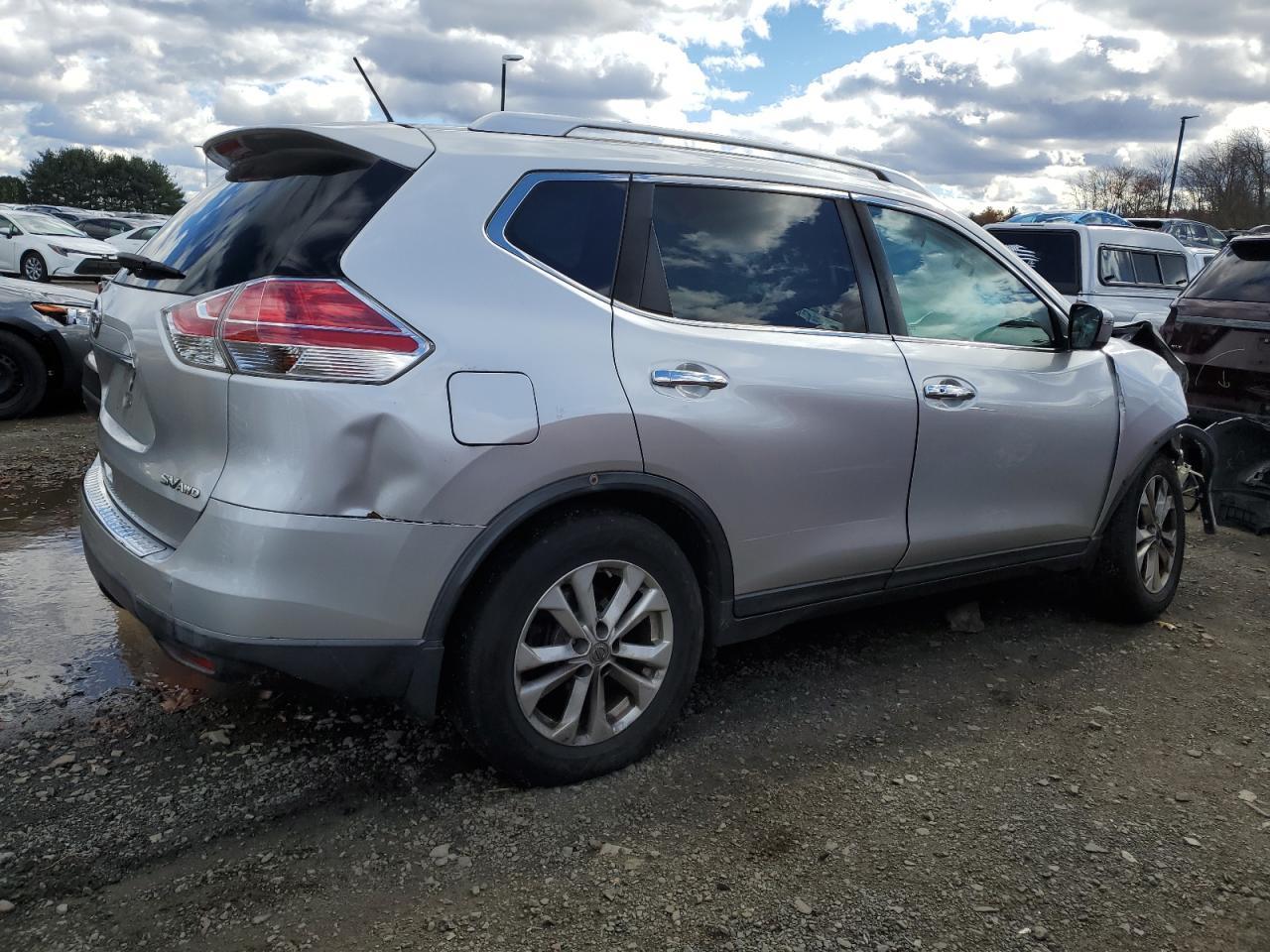 2016 Nissan Rogue S - Фото 3
