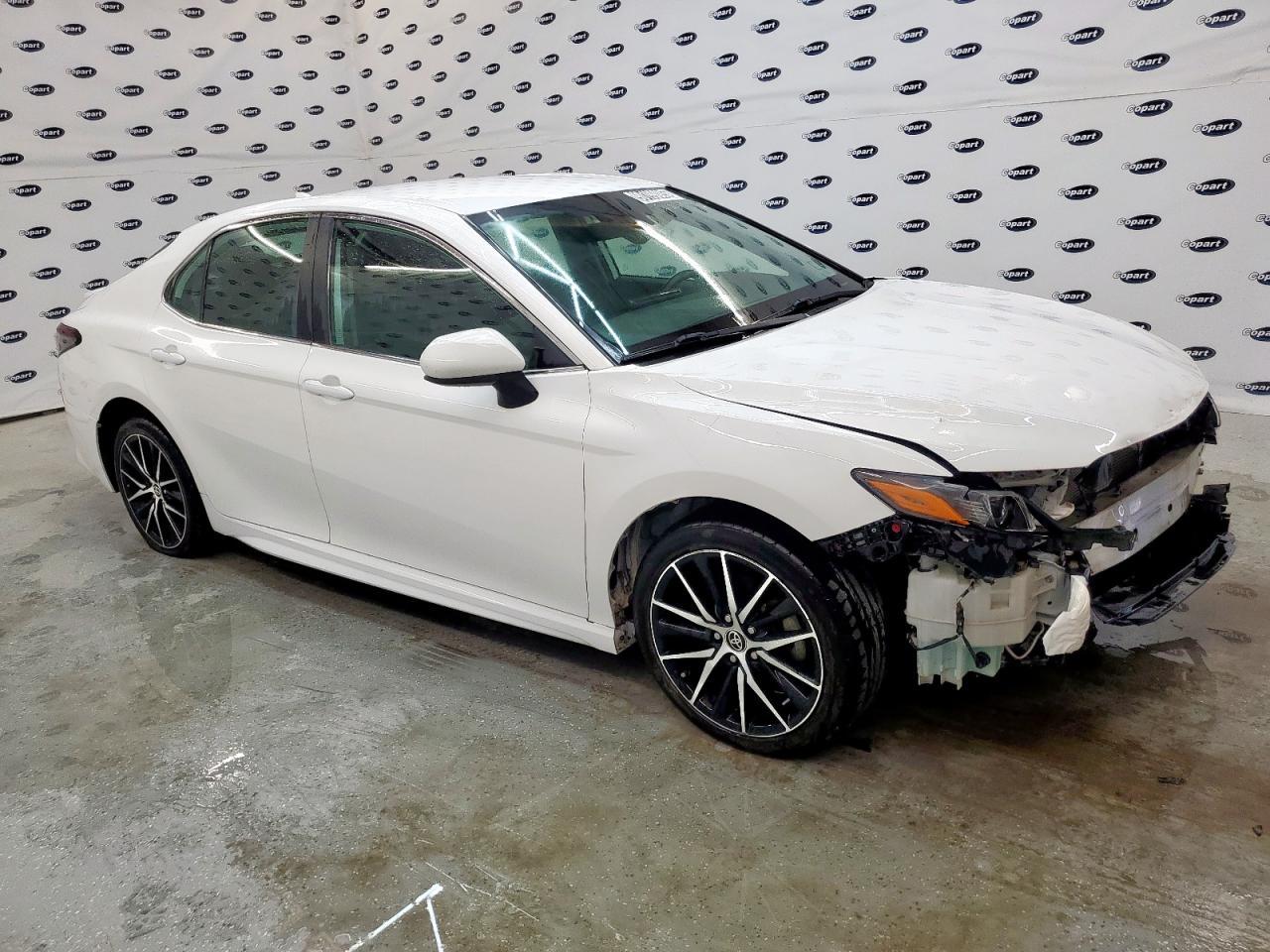 2021 Toyota Camry Se - Фото 7