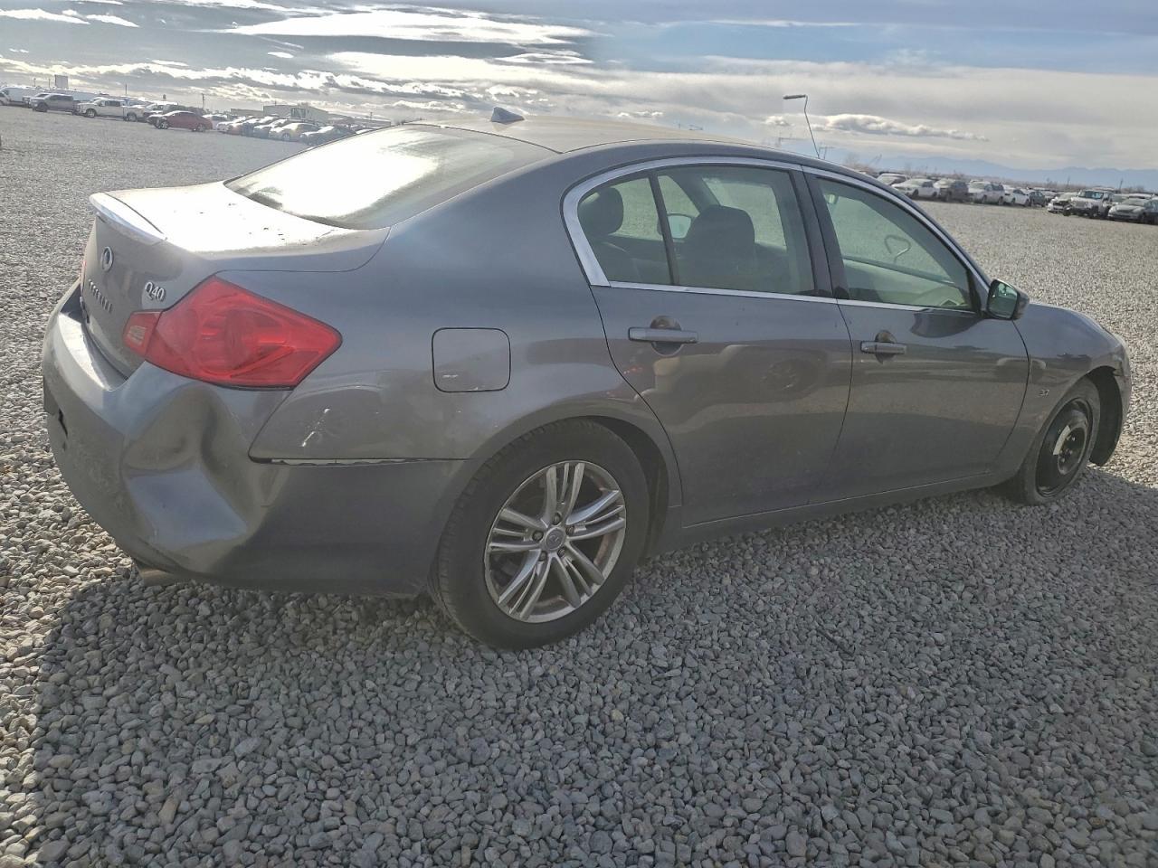 2015 Infiniti Q40 - Фото 3