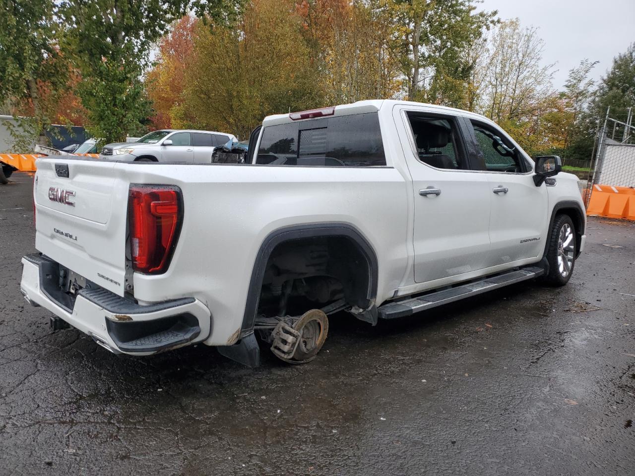 2019 GMC Sierra K1500 Denali - Image 3