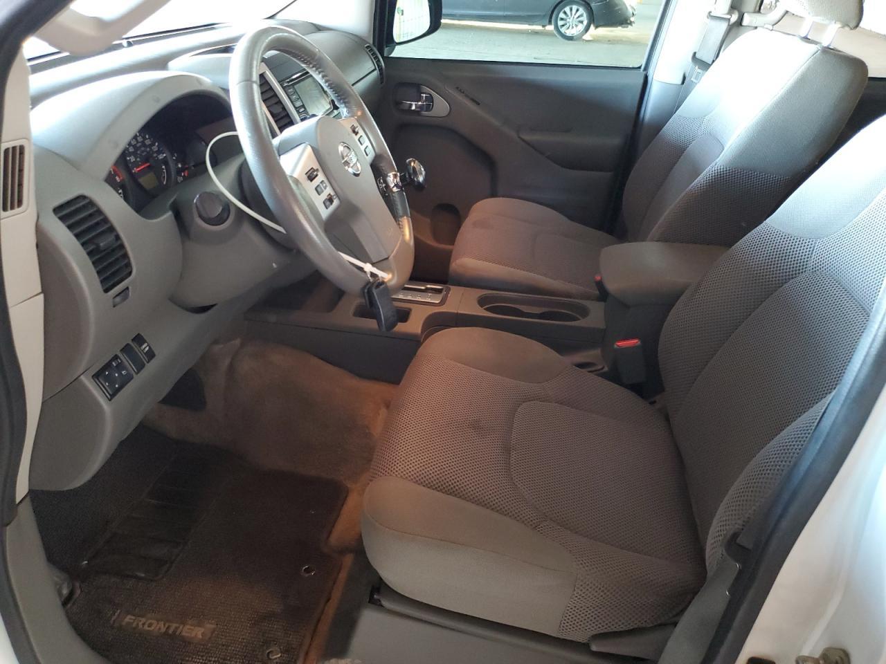 2016 Nissan Frontier S - Фото 7