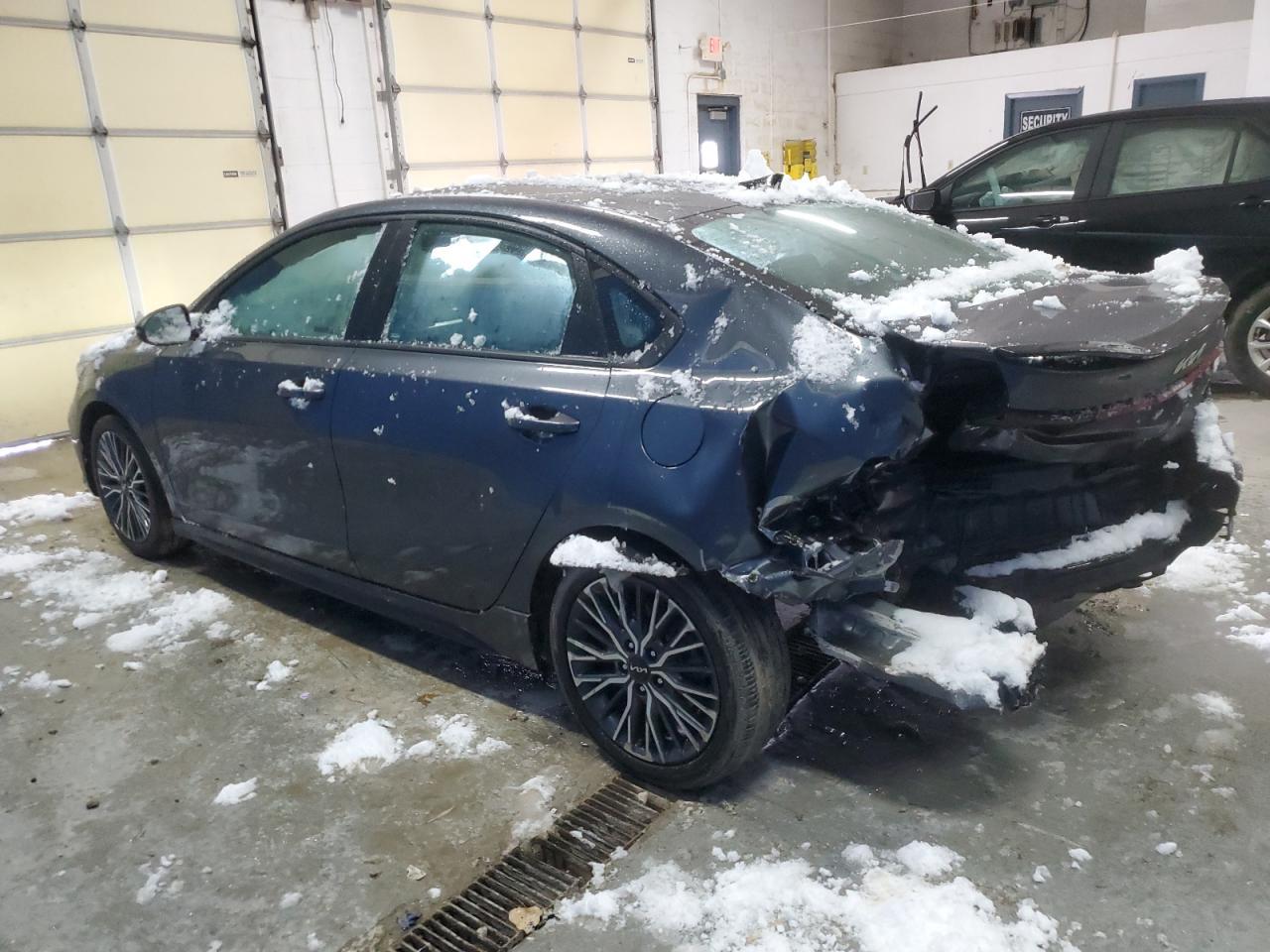2023 Kia Forte Gt Line - Фото 2