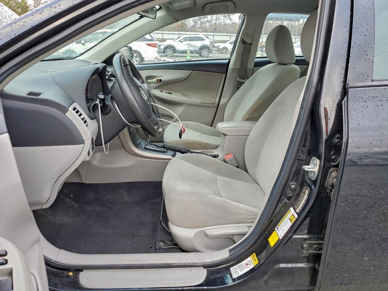 2013 Toyota Corolla - Image 7