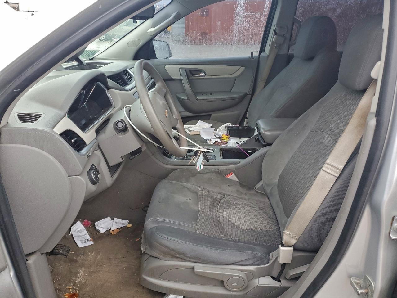 2017 Chevrolet Traverse Ls - Фото 7