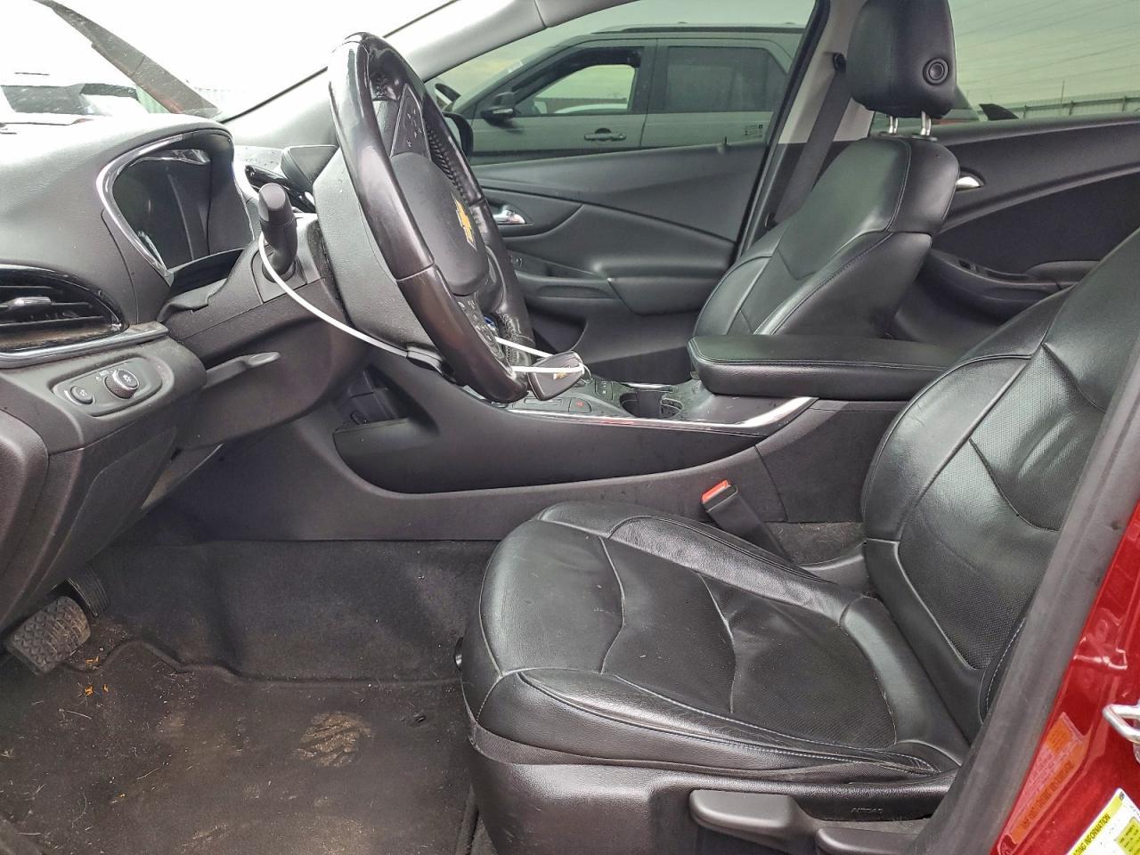 2018 Chevrolet Volt Premier - Image 7