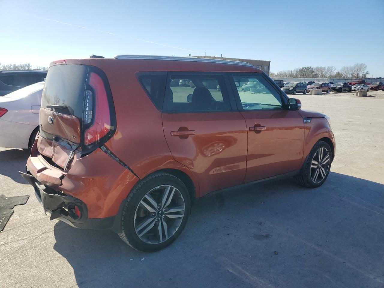 2017 Kia Soul + - Image 3