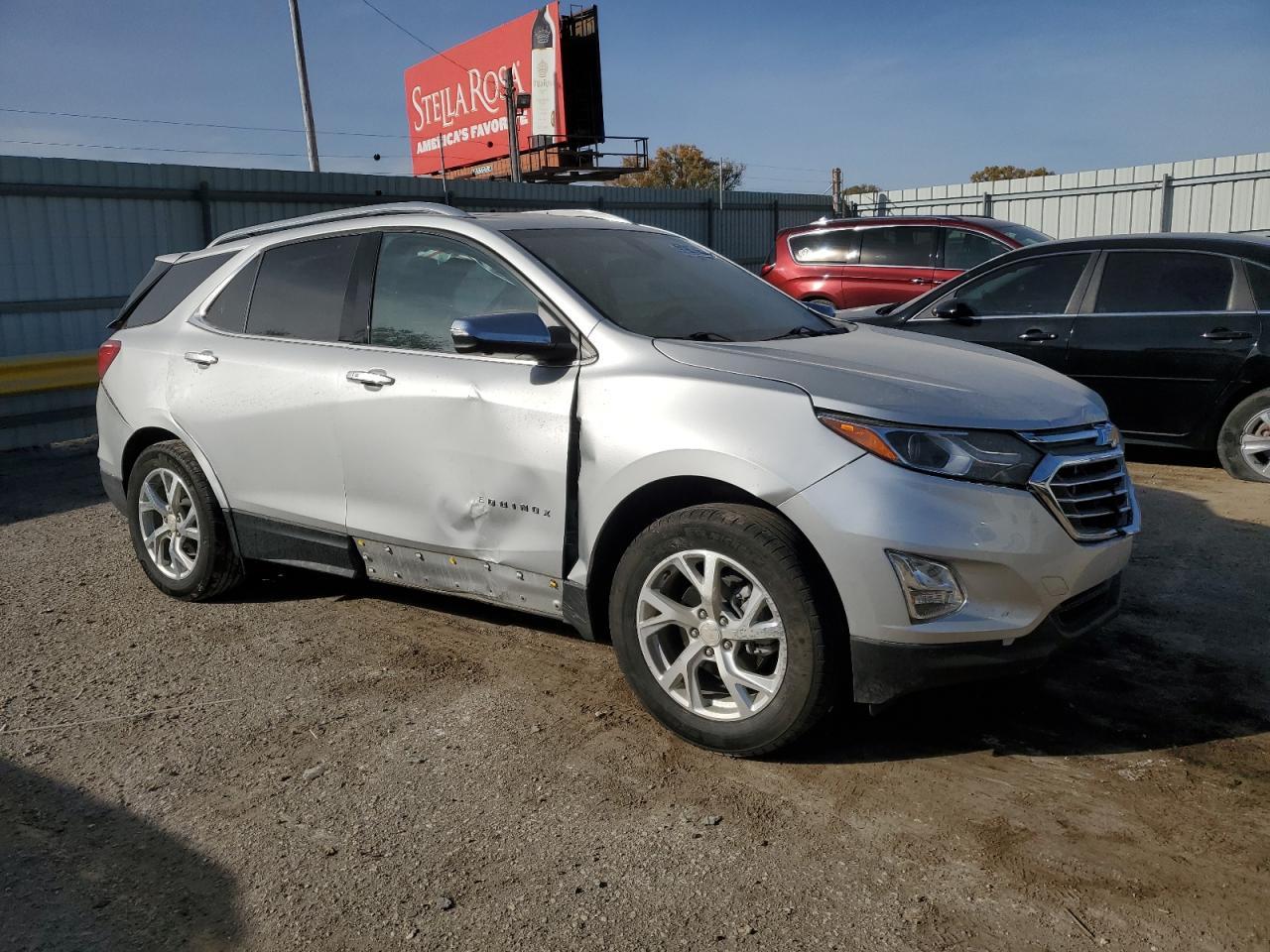 2021 Chevrolet Equinox Premier - Image 4