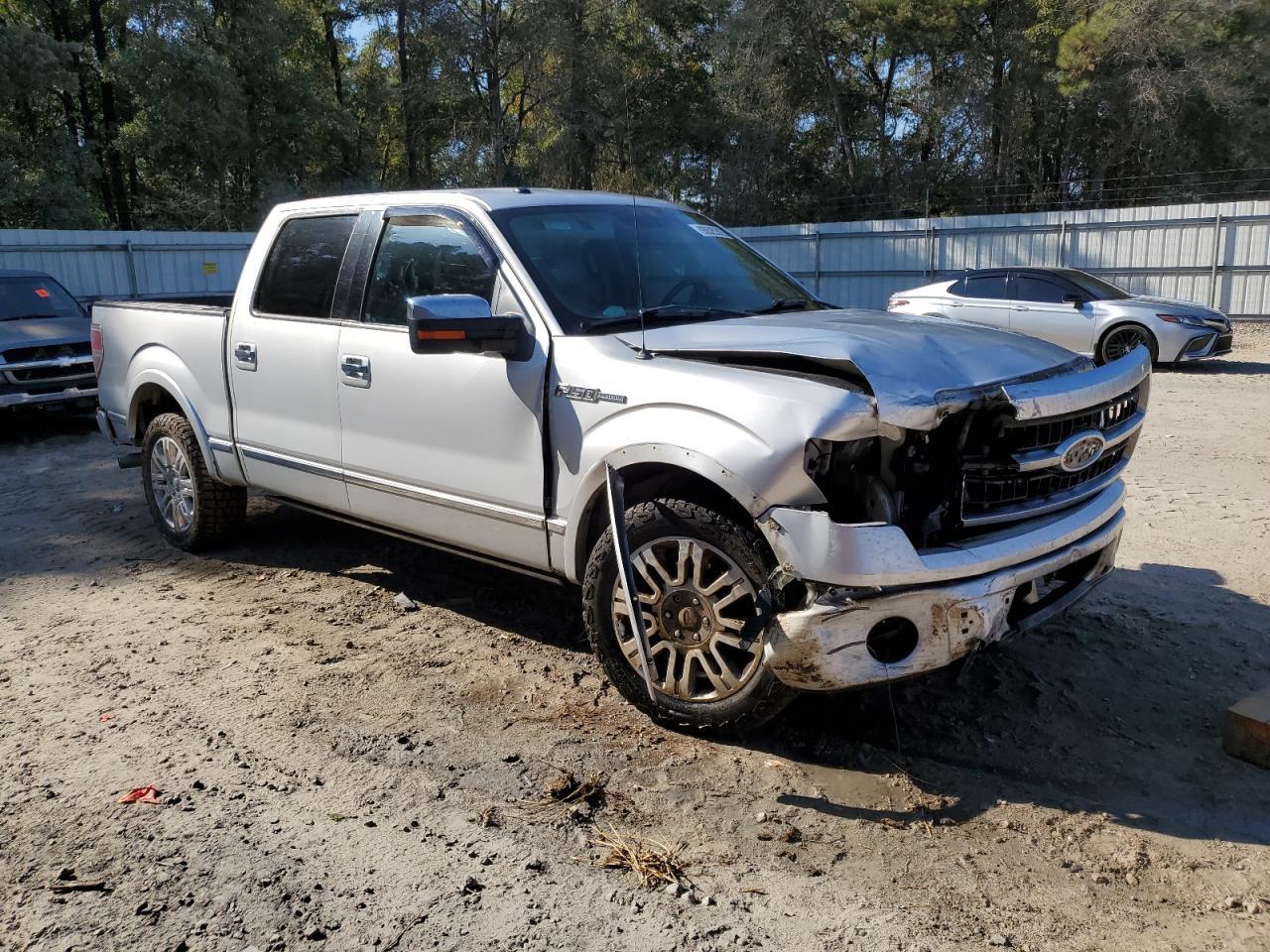 2011 Ford F150 Super Cab - Фото 4