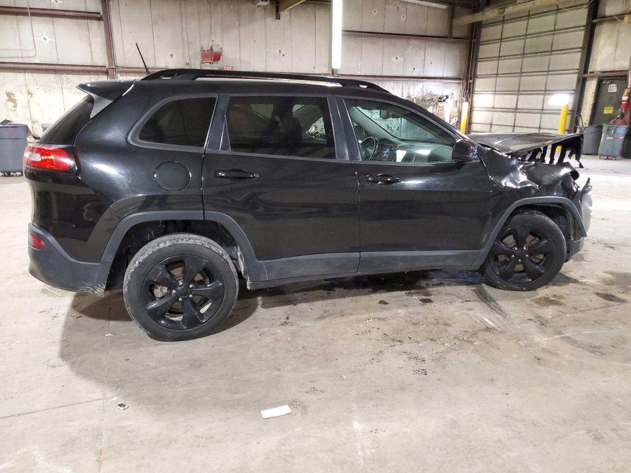 2016 Jeep Cherokee Latitude - Фото 3