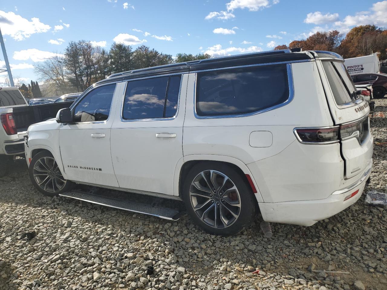 2022 Jeep Grand Wagoneer Series Iii - Фото 2