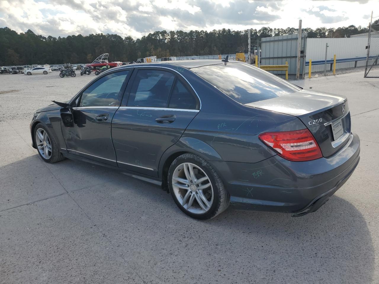 2014 Mercedes-Benz C 250 - Фото 2