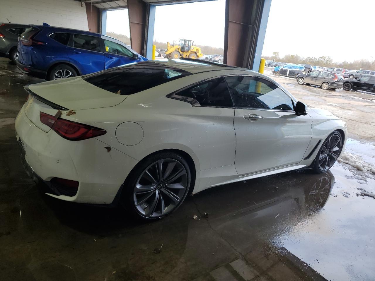 2022 Infiniti Q60 Red Sport 400 - Фото 3