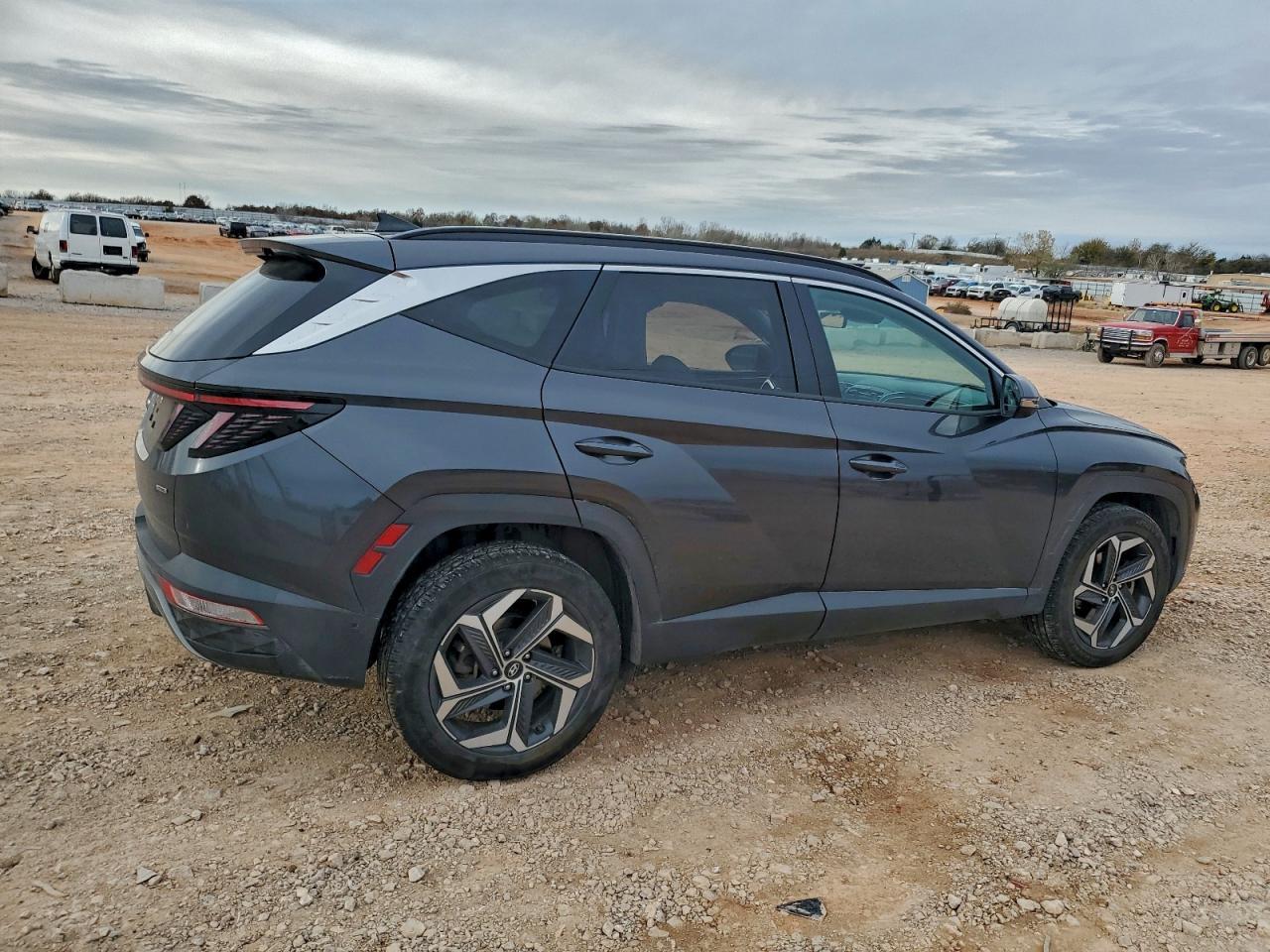 2023 Hyundai Tucson Limited - Image 3