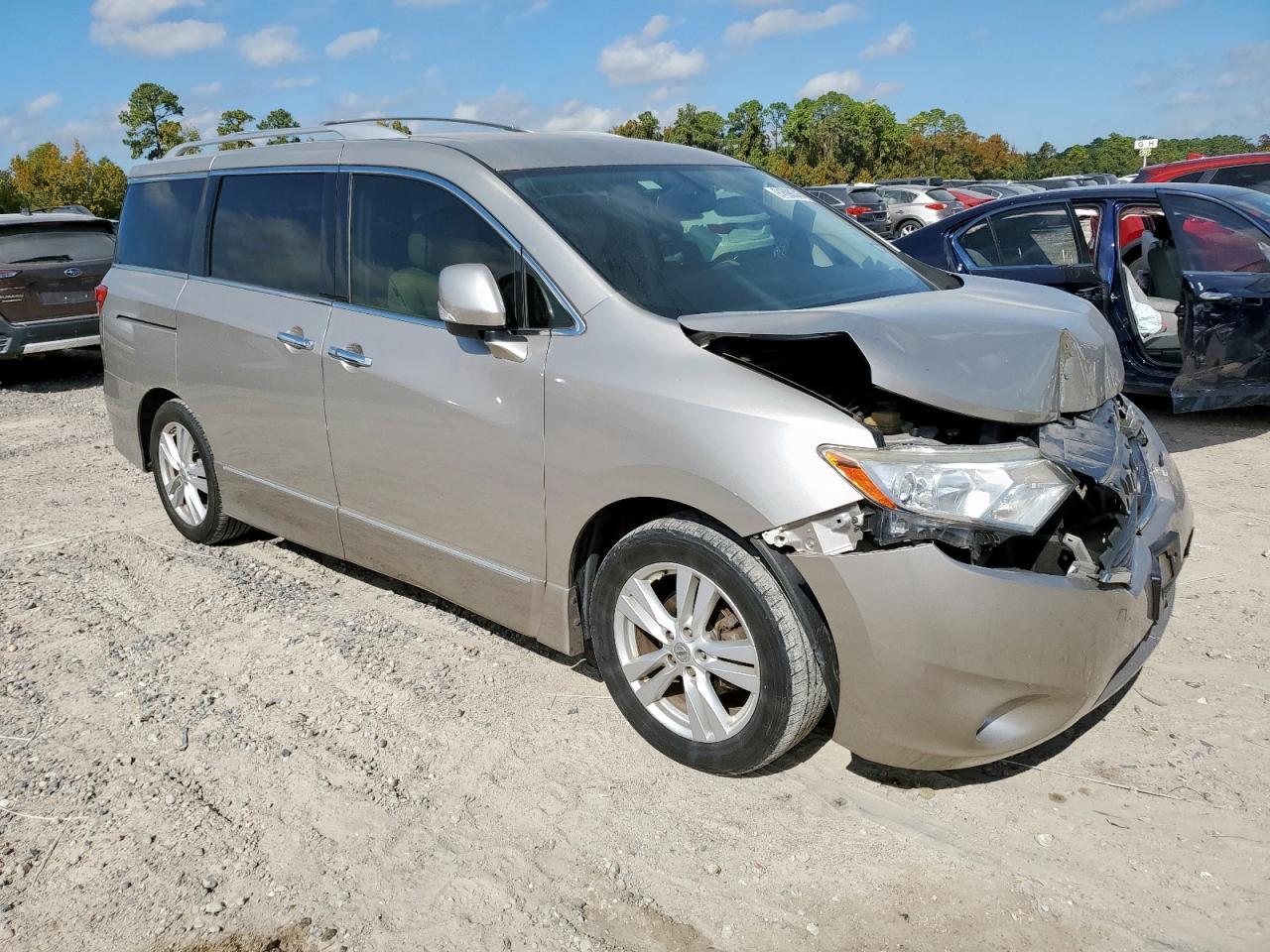 2013 Nissan Quest S - Фото 4